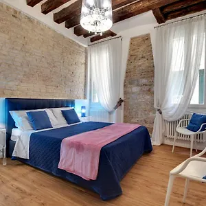 Charming Castello By Wonderful Italy Apartamento Venecia