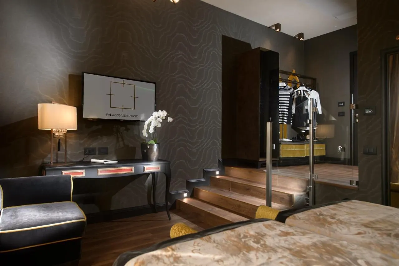 Palazzo Veneziano - Venice Collection 4*,